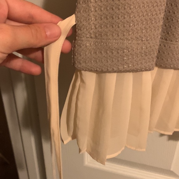 blouse - Picture 4 of 6